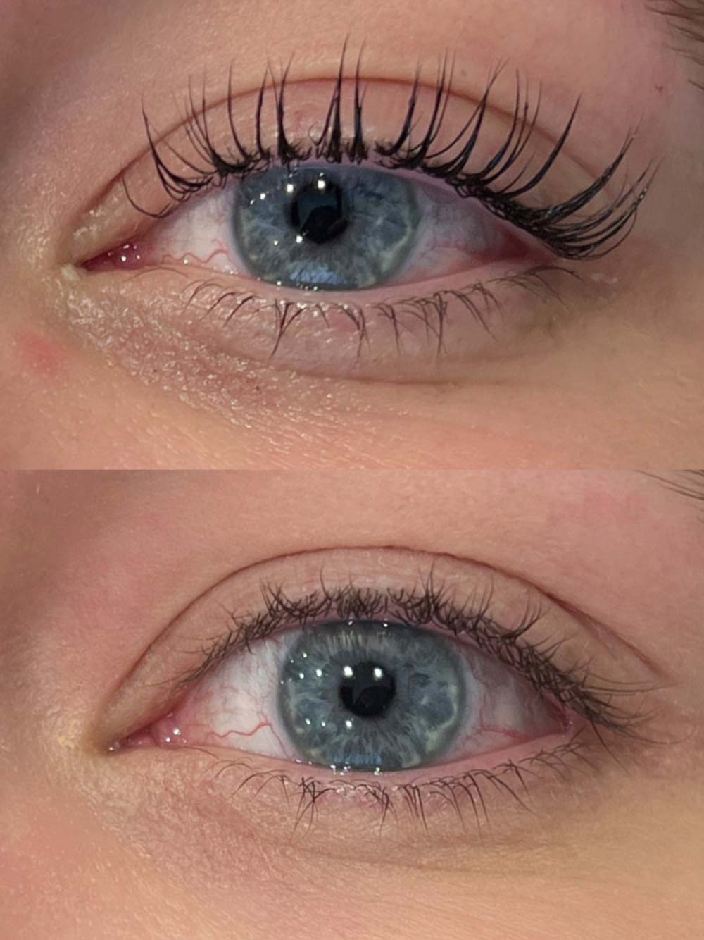Zwei blaue Augen mit langen Wimpern, eines mit Mascara, das andere natürlich.